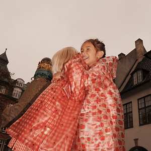 Дождевик Flöss "Caila Red Apple", гранатовые яблоки